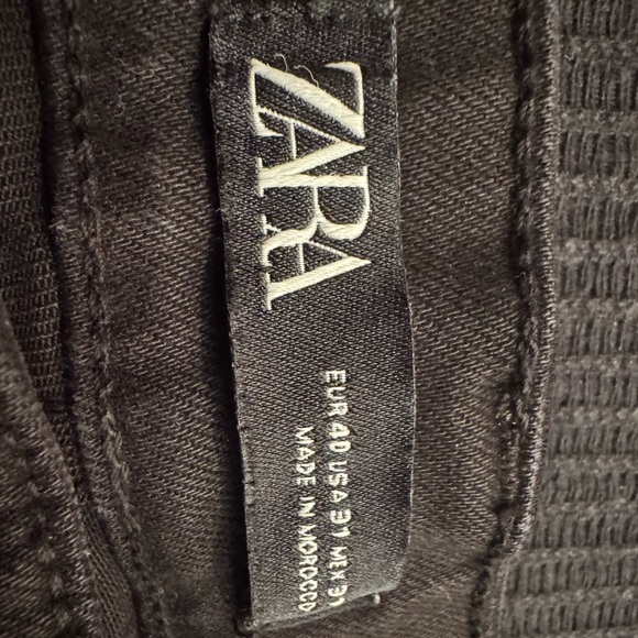 Zara black cropped jeans. Mint. - Picture 2 of 4